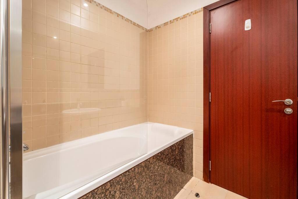 Leen Homes-Jbr -Spacious 4 Bedroom Apartment Dubai Exterior foto